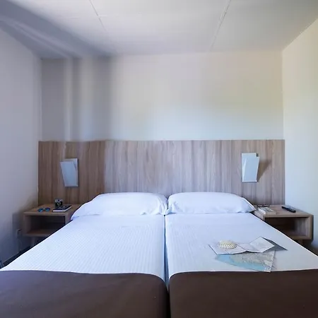 Hotel Ciudad De Vacaciones Monte Do Gozo 3*