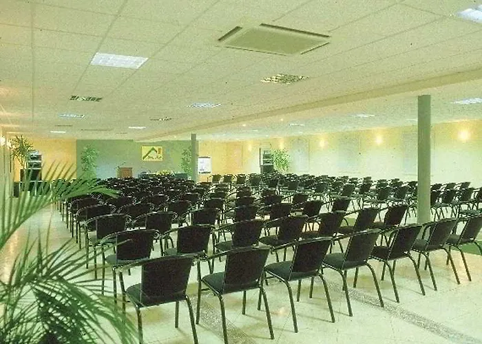 Отель Ciudad De Vacaciones Monte Do Gozo