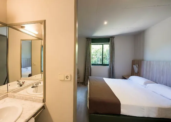 Отель Ciudad De Vacaciones Monte Do Gozo