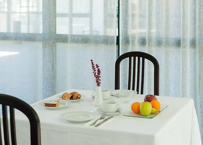 Отель Ciudad De Vacaciones Monte Do Gozo